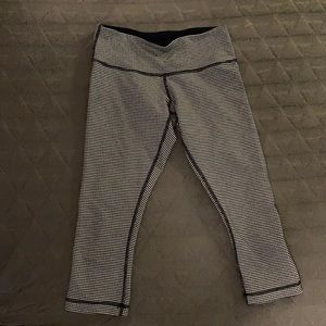 Lululemon Crop Leggings- checkered pattern